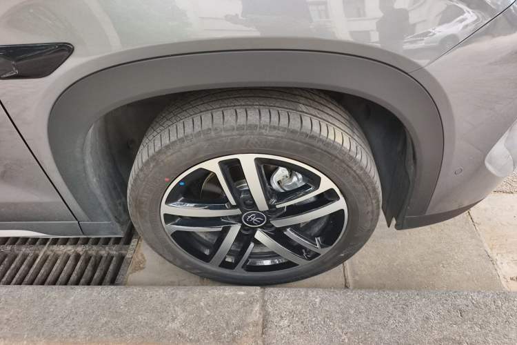 Used BYD Song L DM-i 2025 Intelligent Driving Version 112 km Leading Trim Exterior 4