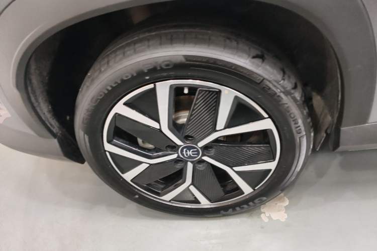 Used BYD Song L DM-i 2025 Intelligent Driving Version 160 km Beyond-Range Type Exterior 5