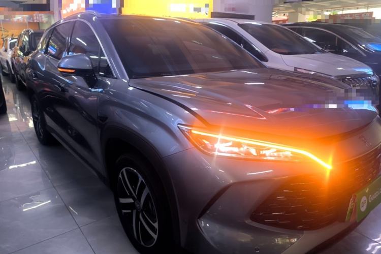 Used BYD Song L DM-i 2025 Intelligent Driving Version 112 km Beyond-Range Type Front Right 45 Deg