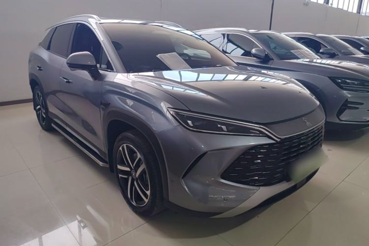 Used BYD Song L DM-i 2025 Intelligent Driving Version 112 km Leading Trim Front Right 45 Deg