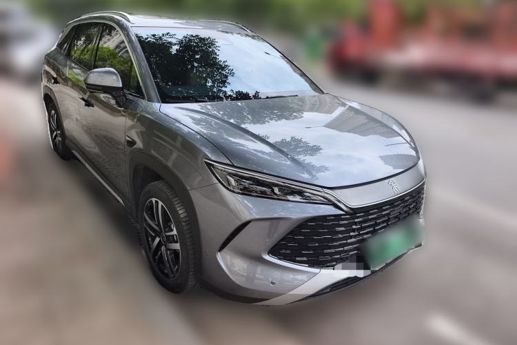 Used BYD Song L DM-i 2025 Intelligent Driving Version 112 km Leading Trim Front Right 45 Deg