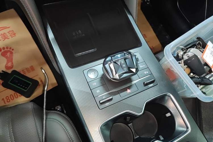 Used BYD Song L DM-i 2025 Intelligent Driving Version 112 km Beyond-Range Type Gear Lever