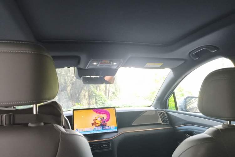 Used BYD Song L DM-i 2025 Intelligent Driving Version 112 km Beyond-Range Type Headliner
