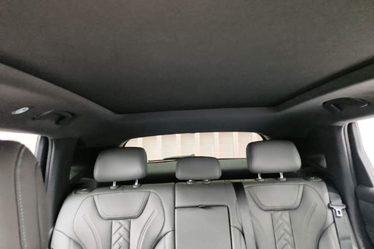 Used BYD Song L DM-i 2025 Intelligent Driving Version 160 km Beyond-Range Type Headliner