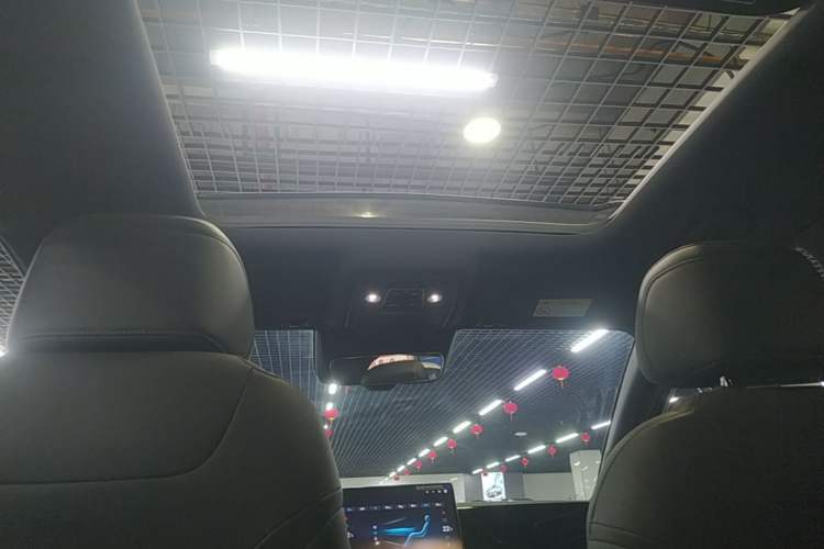 Used BYD Song L DM-i 2025 Intelligent Driving Version 160 km Beyond-Range Type Headliner