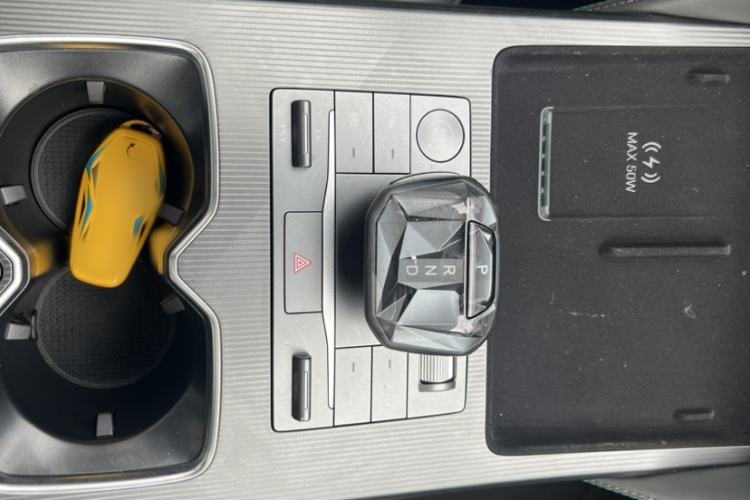 Used BYD Song L DM-i 2025 Intelligent Driving Version 160 km Excellence Edition Interior 1