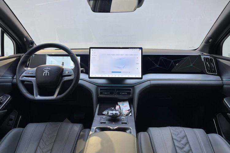 Used BYD Song L DM-i 2025 Intelligent Driving Version 160 km Excellence Edition Interior 1