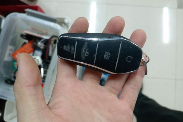 Used BYD Song L DM-i 2025 Intelligent Driving Version 112 km Leading Trim Interior 1