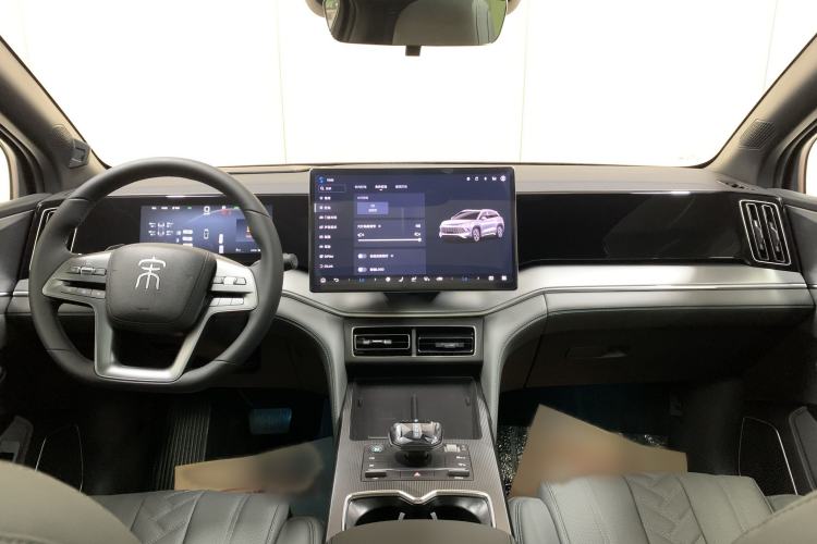 Used BYD Song L DM-i 2025 Intelligent Driving Version 112 km Beyond-Range Type Interior 11