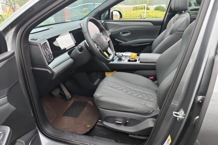 Used BYD Song L DM-i 2025 Intelligent Driving Version 112 km Beyond-Range Type Left Front Seat