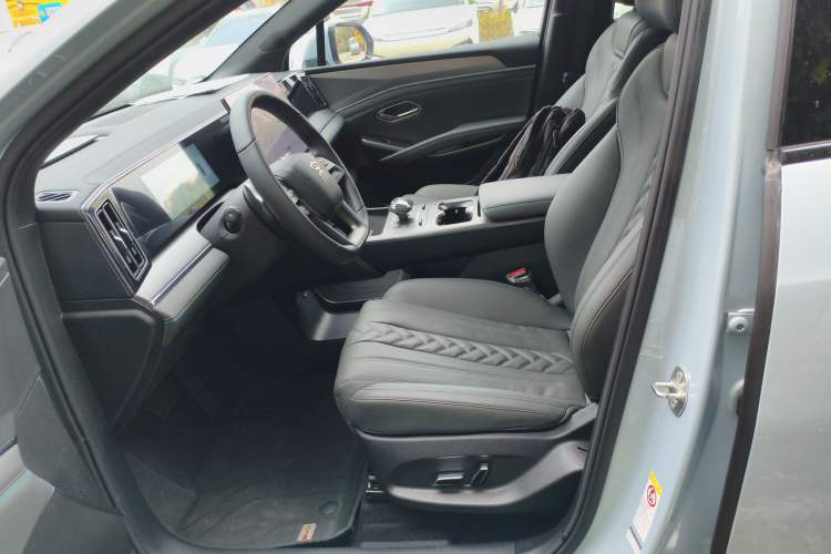 Used BYD Song L DM-i 2025 Intelligent Driving Version 160 km Beyond-Range Type Left Front Seat
