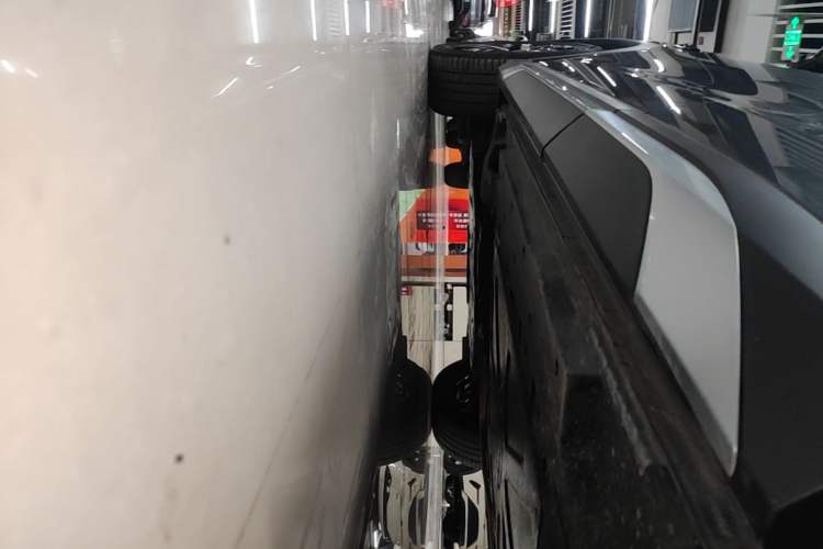 Used BYD Song L DM-i 2025 Intelligent Driving Version 112 km Beyond-Range Type Left Side Sill