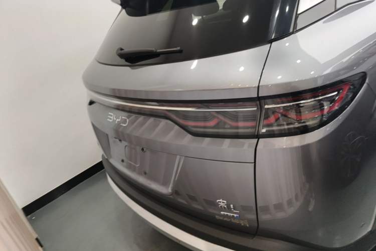 Used BYD Song L DM-i 2025 Intelligent Driving Version 160 km Beyond-Range Type Rear
