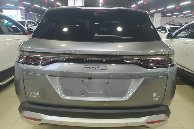 Used BYD Song L DM-i 2025 Intelligent Driving Version 160 km Beyond-Range Type Rear