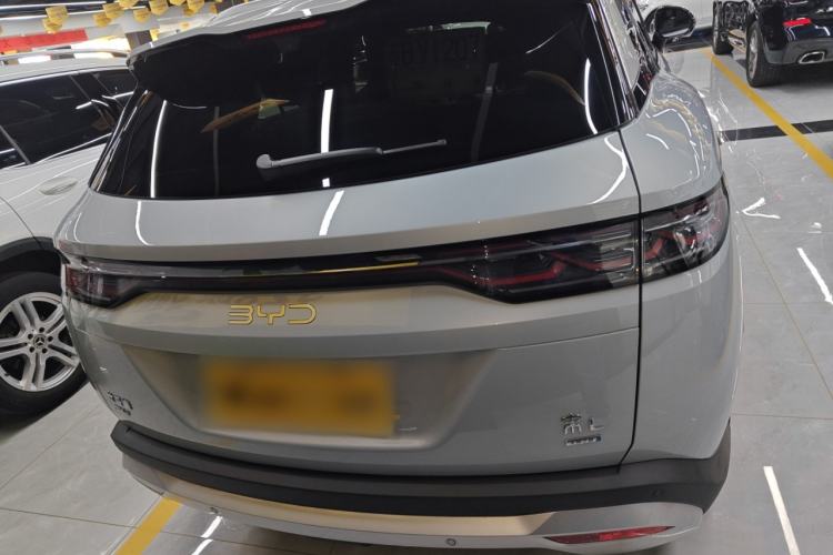 Used BYD Song L DM-i 2025 Intelligent Driving Version 112 km Beyond-Range Type Rear