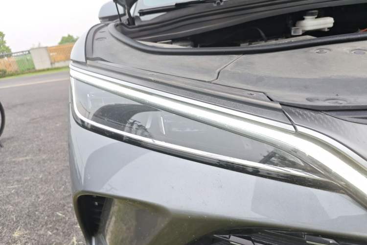 Used BYD Song L DM-i 2025 Intelligent Driving Version 112 km Beyond-Range Type Right Front Headlight