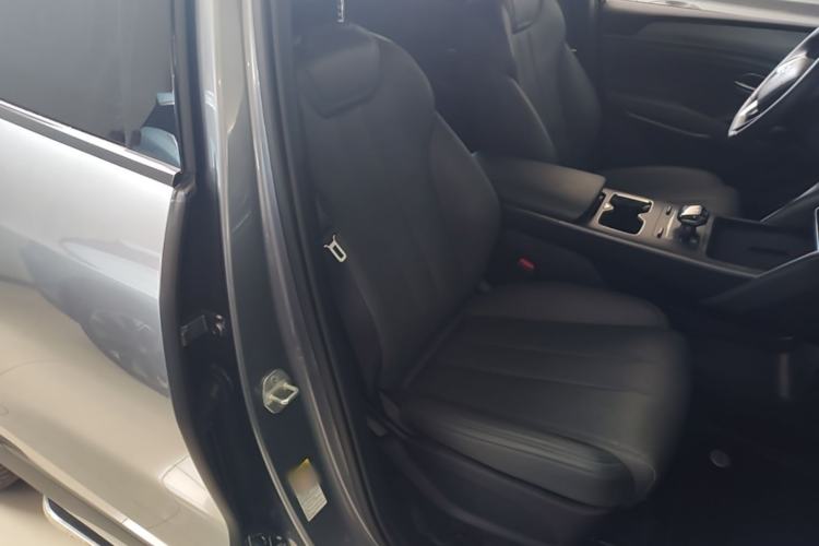 Used BYD Song L DM-i 2025 Intelligent Driving Version 112 km Leading Trim Right Front Seat