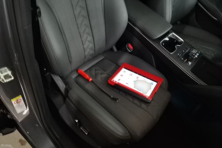 Used BYD Song L DM-i 2025 Intelligent Driving Version 160 km Excellence Edition Right Front Seat