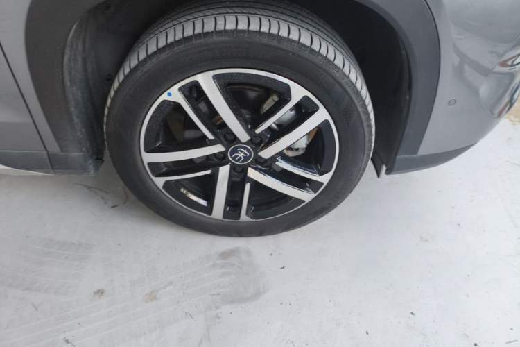 Used BYD Song L DM-i 2025 Intelligent Driving Version 112 km Beyond-Range Type Right Front Wheel Hub