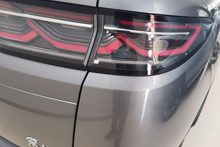 Used BYD Song L DM-i 2025 Intelligent Driving Version 112 km Leading Trim Right Rear Taillight