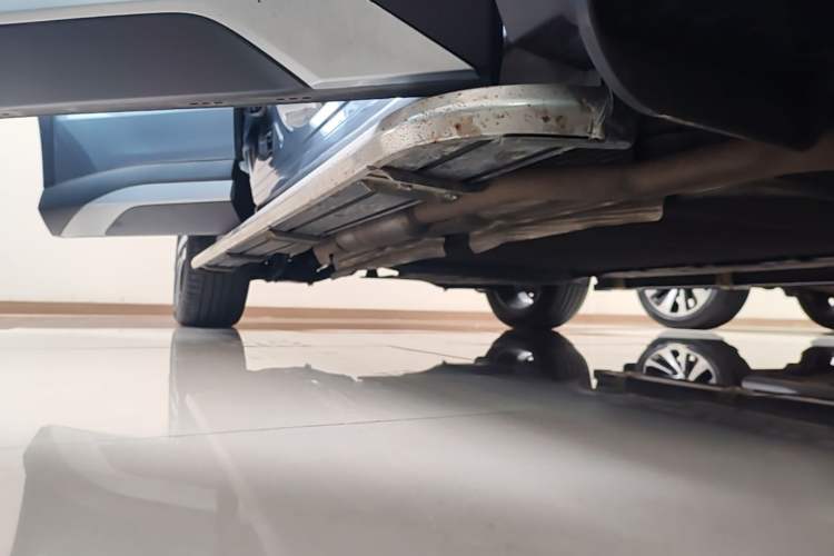Used BYD Song L DM-i 2025 Intelligent Driving Version 112 km Leading Trim Right Side Sill