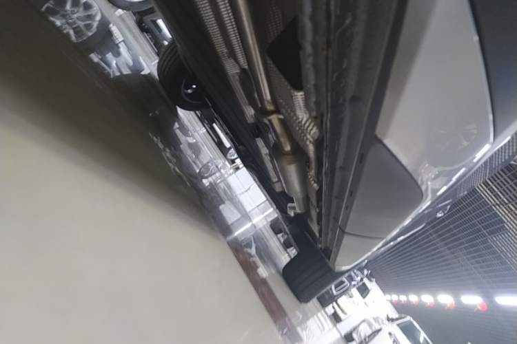 Used BYD Song L DM-i 2025 Intelligent Driving Version 160 km Beyond-Range Type Right Side Sill
