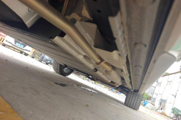 Used BYD Song L DM-i 2025 Intelligent Driving Version 160 km Beyond-Range Type Right Side Sill