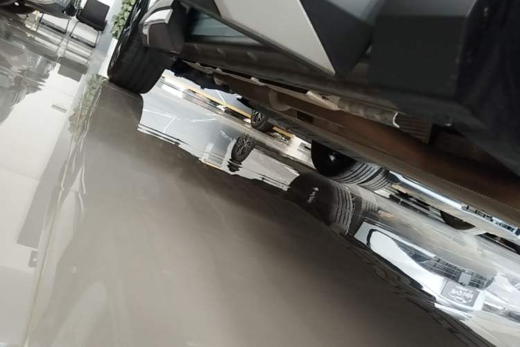 Used BYD Song L DM-i 2025 Intelligent Driving Version 160 km Beyond-Range Type Right Side Sill