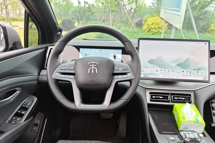 Used BYD Song L DM-i 2025 Intelligent Driving Version 112 km Beyond-Range Type Steering Wheel