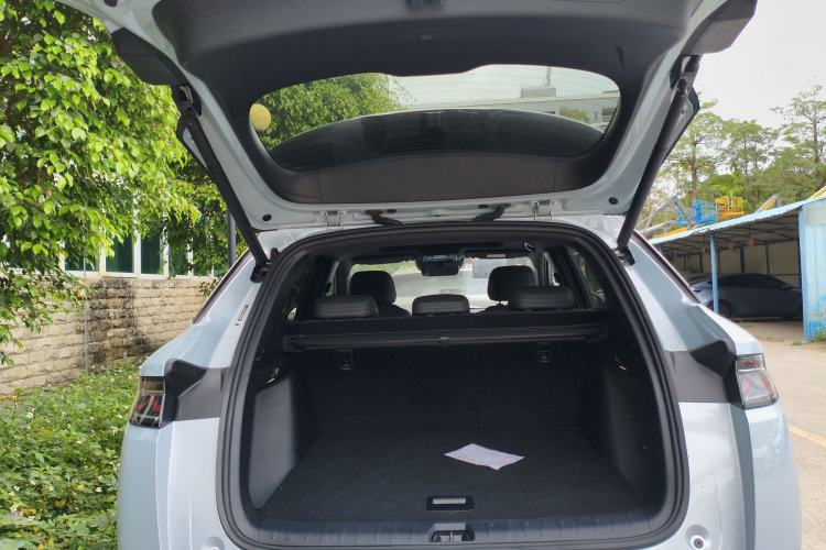 Used BYD Song L DM-i 2025 Intelligent Driving Version 160 km Beyond-Range Type Trunk