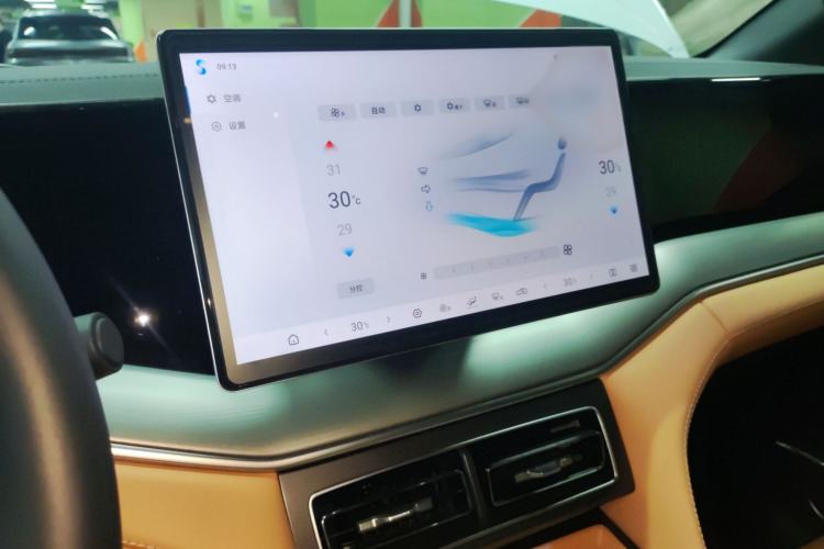 Used BYD Song L DM-i 2025 Intelligent Driving Version 112 km Leading Trim Audio And AC Panel
