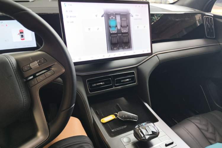 Used BYD Song L DM-i 2025 Intelligent Driving Version 112 km Beyond-Range Type Audio And AC Panel