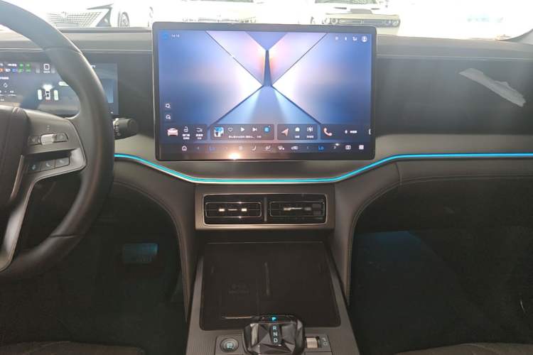 Used BYD Song L DM-i 2025 Intelligent Driving Version 112 km Beyond-Range Type Audio And AC Panel