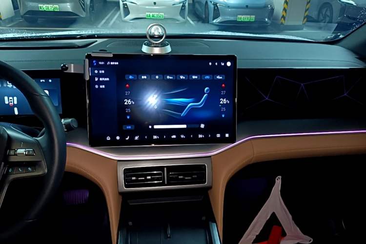 Used BYD Song L DM-i 2025 Intelligent Driving Version 160 km Beyond-Range Type Audio And AC Panel