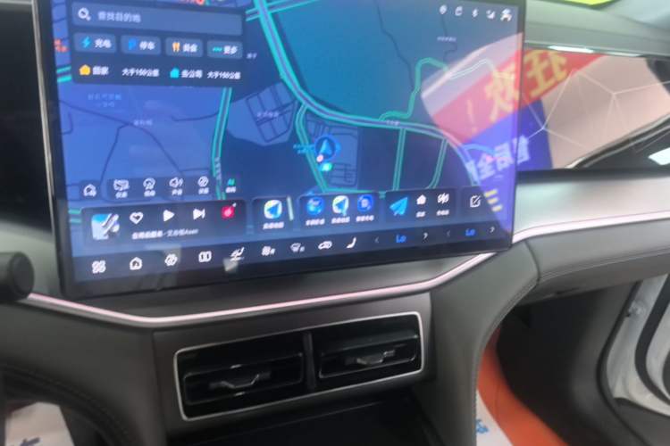 Used BYD Song L DM-i 2025 Intelligent Driving Version 160 km Beyond-Range Type Audio And AC Panel