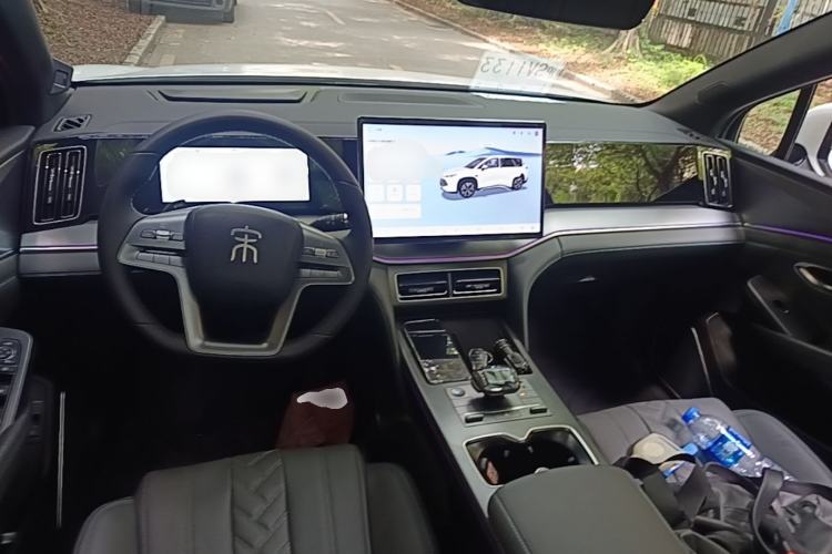 Used BYD Song L DM-i 2025 Intelligent Driving Version 160 km Beyond-Range Type Center Console