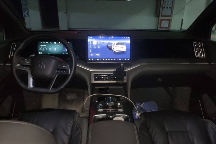 Used BYD Song L DM-i 2025 Intelligent Driving Version 112 km Leading Trim Center Console