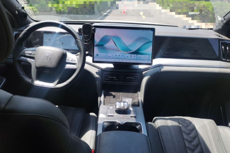 Used BYD Song L DM-i 2025 Intelligent Driving Version 160 km Excellence Edition Center Console