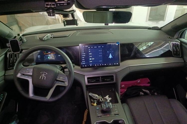 Used BYD Song L DM-i 2025 Intelligent Driving Version 112 km Leading Trim Center Console