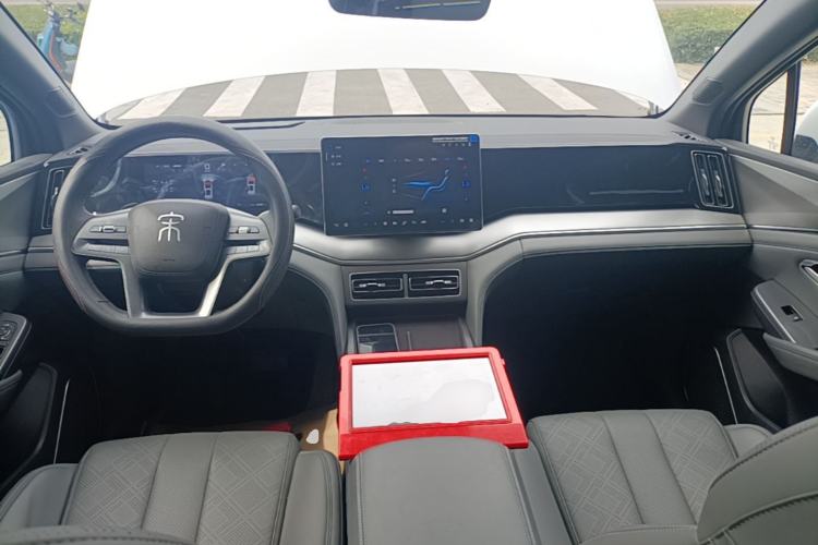 Used BYD Song L DM-i 2025 Intelligent Driving Version 112 km Leading Trim Center Console
