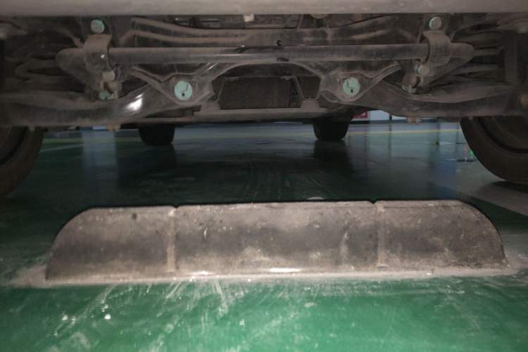Used BYD Song L DM-i 2025 Intelligent Driving Version 112 km Leading Trim Chassis Rear