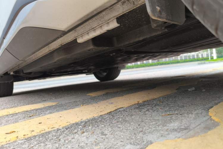 Used BYD Song L DM-i 2025 Intelligent Driving Version 160 km Beyond-Range Type Chassis Rear Left