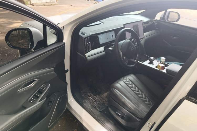 Used BYD Song L DM-i 2025 Intelligent Driving Version 112 km Beyond-Range Type Driver Seat