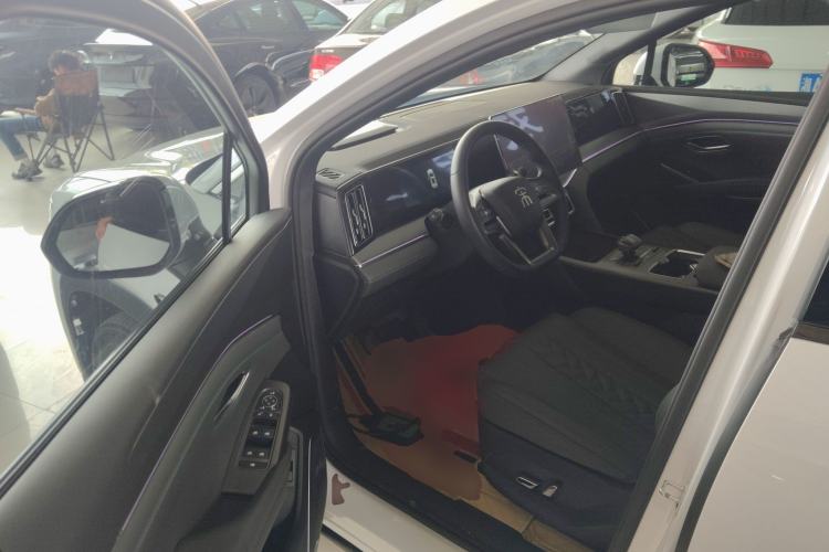 Used BYD Song L DM-i 2025 Intelligent Driving Version 112 km Beyond-Range Type Driver Seat