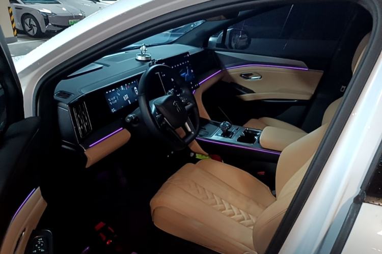 Used BYD Song L DM-i 2025 Intelligent Driving Version 160 km Beyond-Range Type Driver Seat