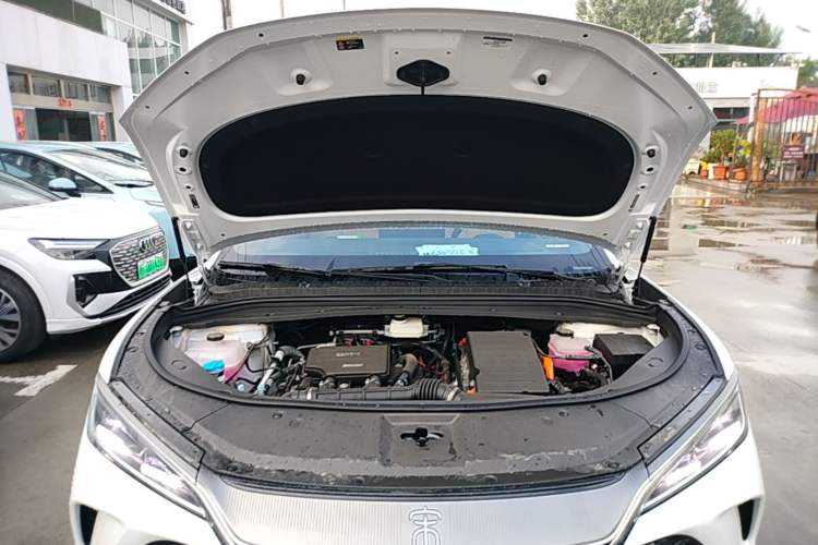 Used BYD Song L DM-i 2025 Intelligent Driving Version 112 km Leading Trim Engine Bay