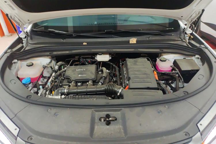 Used BYD Song L DM-i 2025 Intelligent Driving Version 112 km Leading Trim Engine Bay