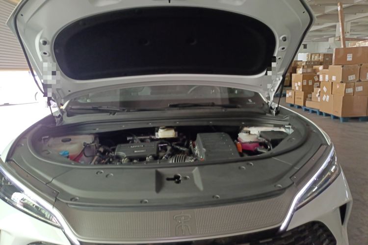 Used BYD Song L DM-i 2025 Intelligent Driving Version 112 km Leading Trim Engine Bay