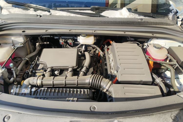 Used BYD Song L DM-i 2025 Intelligent Driving Version 160 km Beyond-Range Type Engine Bay