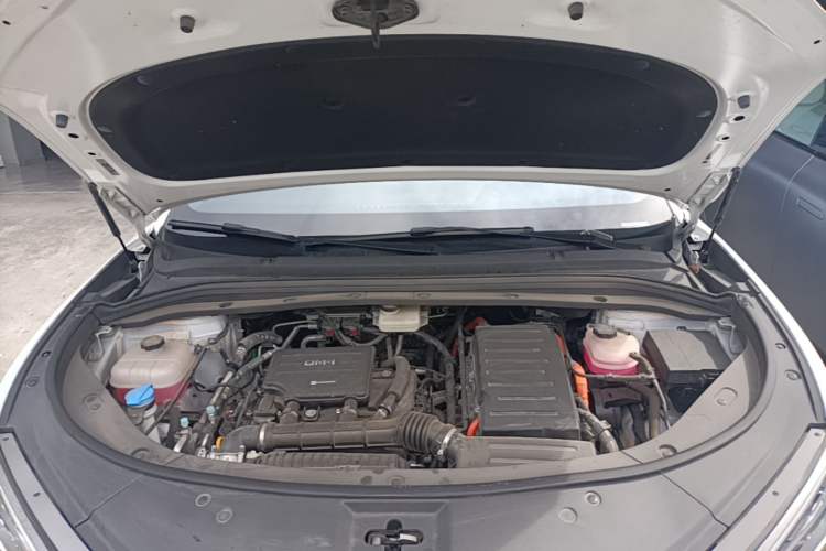 Used BYD Song L DM-i 2025 Intelligent Driving Version 112 km Leading Trim Engine Bay